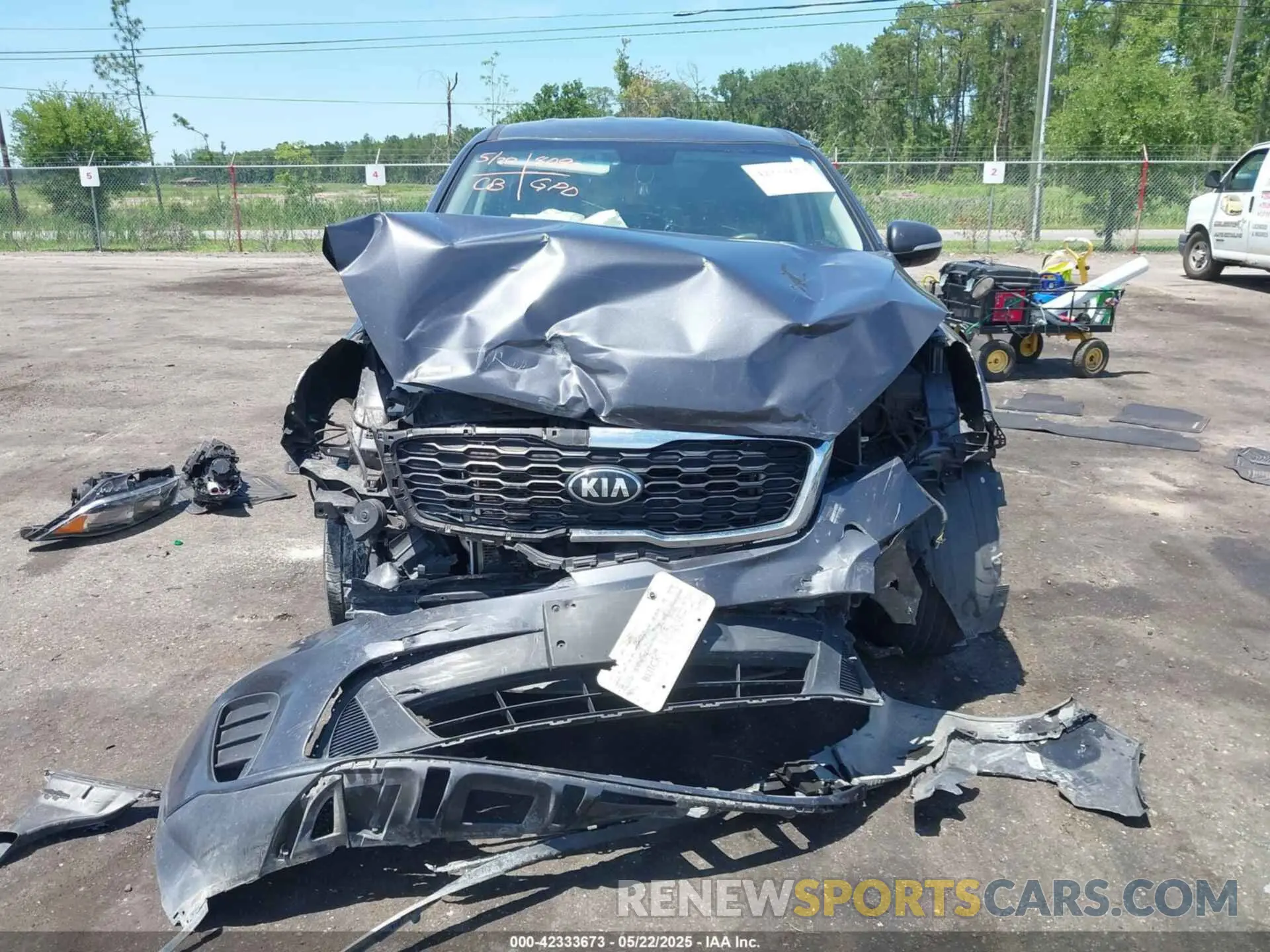 12 fotografías del automóvil dañado 5XYPGDA59KG448942 KIA SORENTO 2019