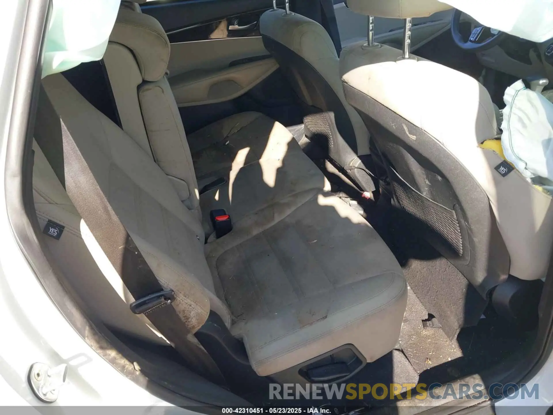 8 fotografías del automóvil dañado 5XYPGDA59KG477907 KIA SORENTO 2019