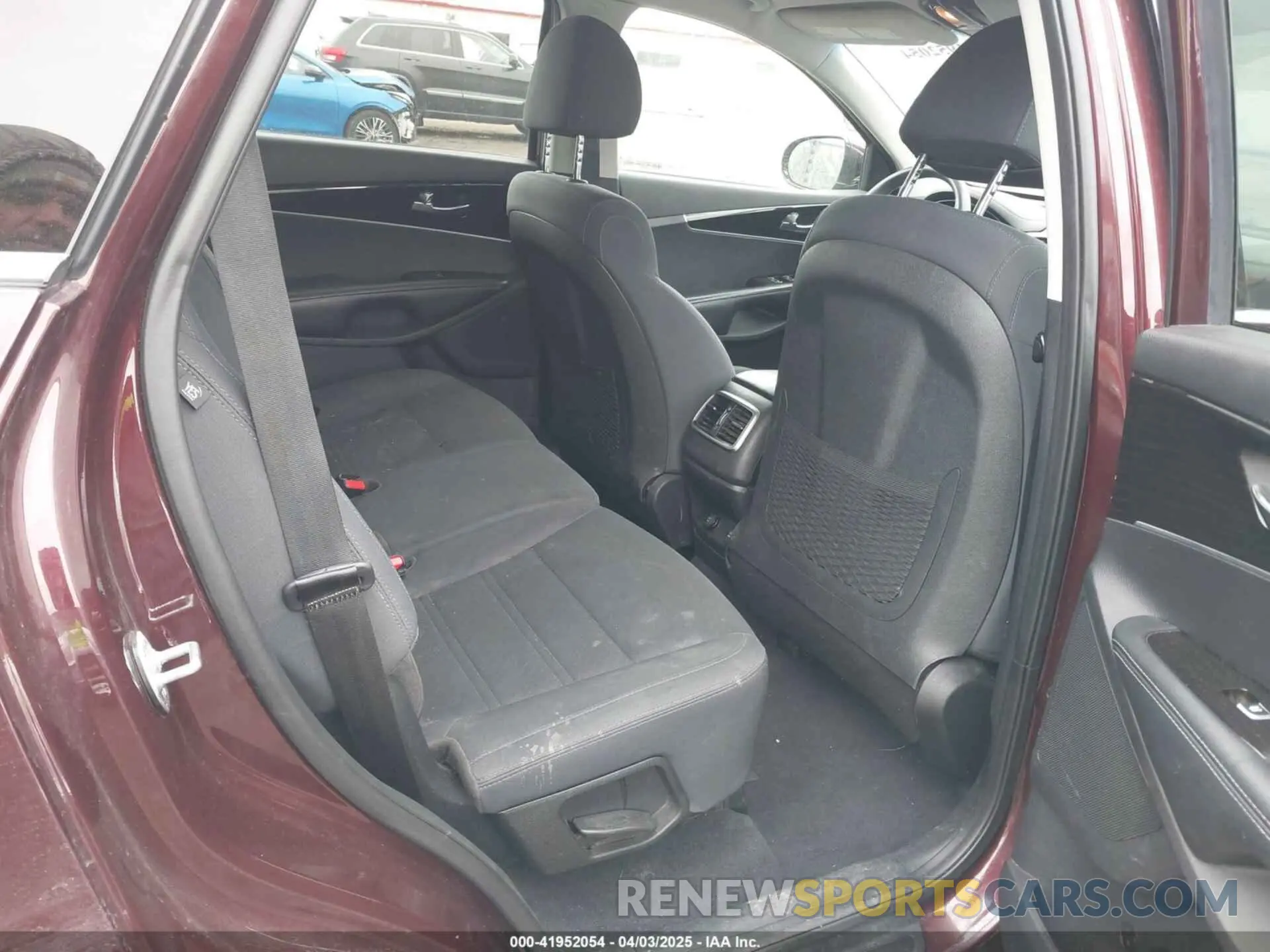 8 fotografías del automóvil dañado 5XYPGDA59KG488583 KIA SORENTO 2019