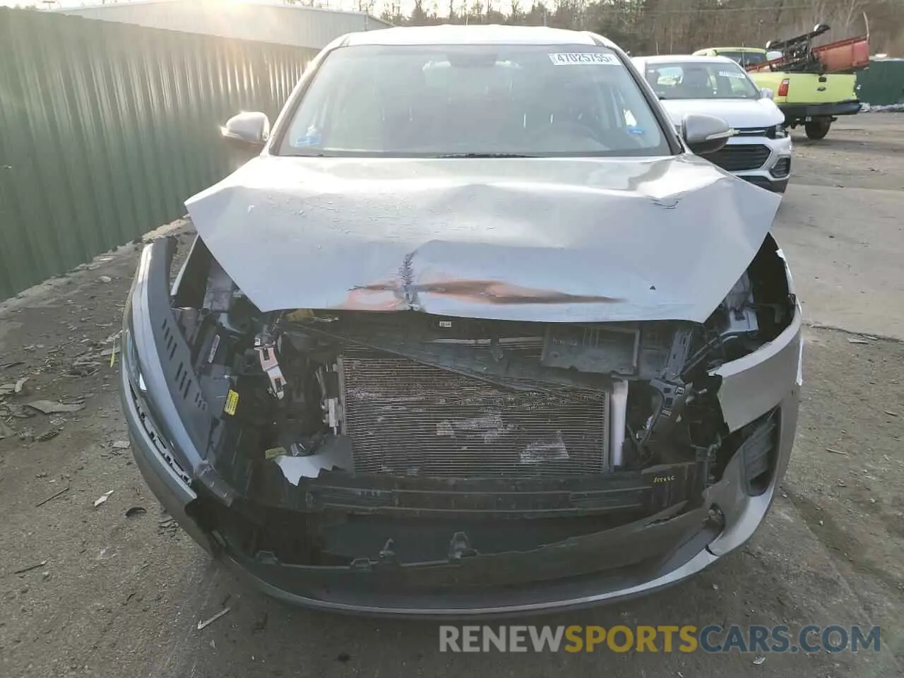 5 fotografías del automóvil dañado 5XYPGDA5XKG449209 KIA SORENTO 2019