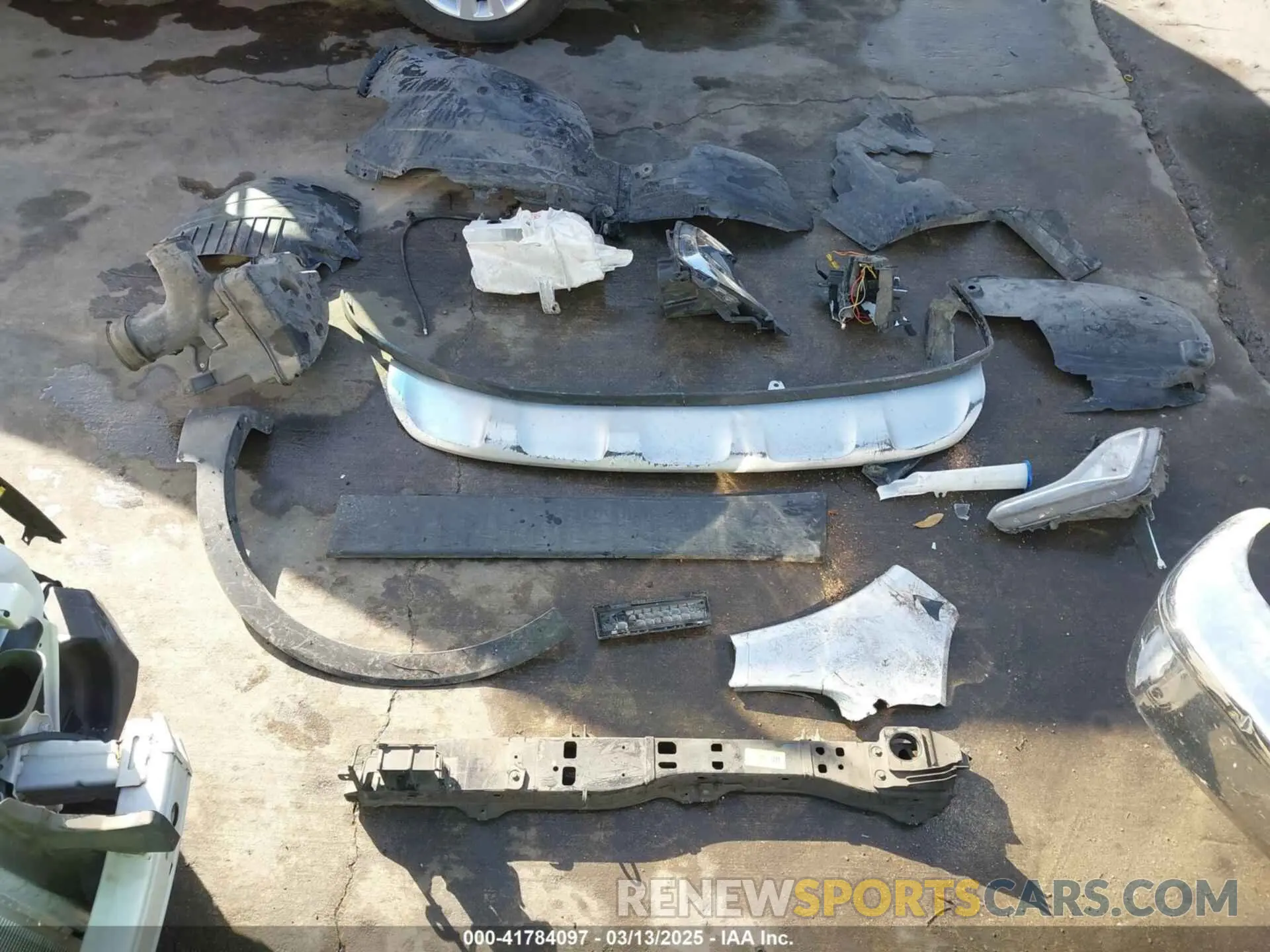 12 fotografías del automóvil dañado 5XYPH4A52KG603439 KIA SORENTO 2019