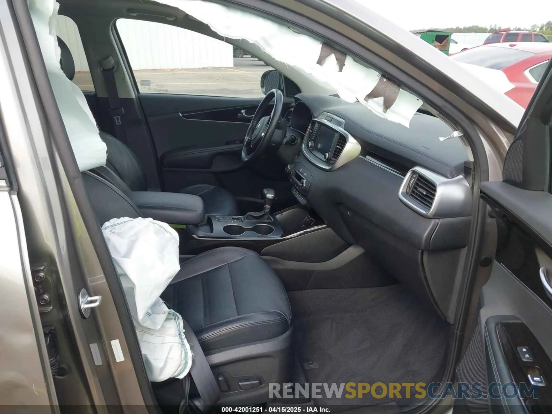 5 fotografías del automóvil dañado 5XYPH4A53KG448979 KIA SORENTO 2019