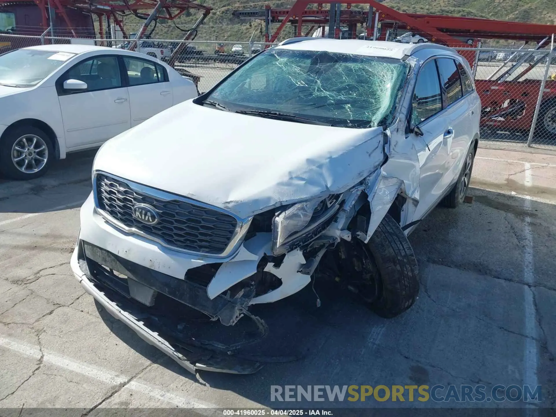 2 fotografías del automóvil dañado 5XYPH4A54KG537153 KIA SORENTO 2019