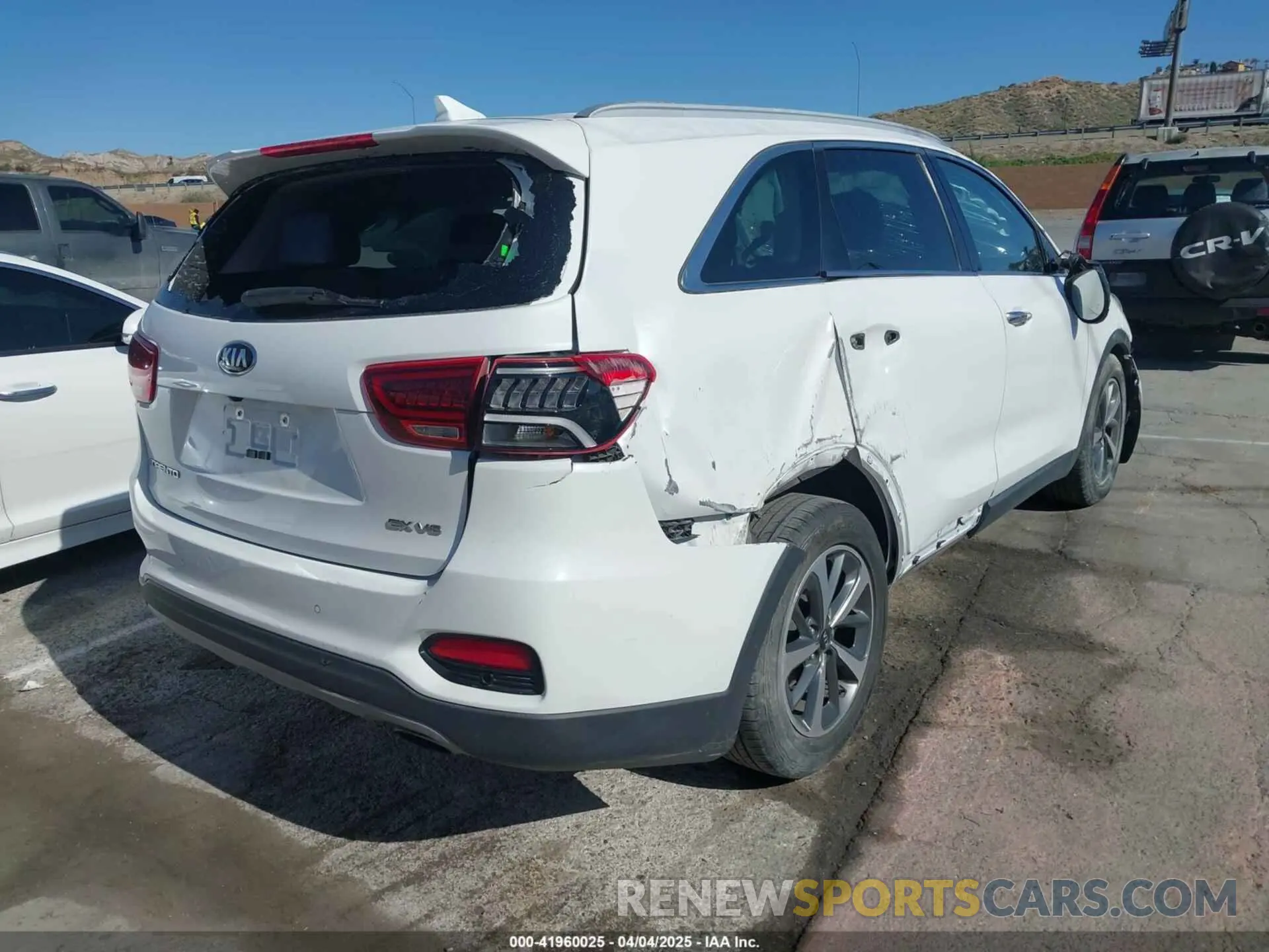 4 fotografías del automóvil dañado 5XYPH4A54KG537153 KIA SORENTO 2019