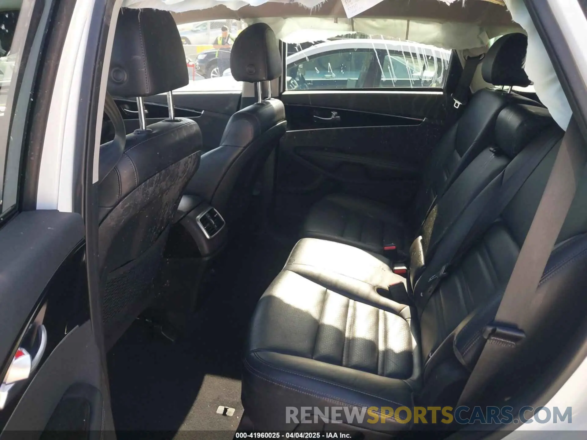 8 fotografías del automóvil dañado 5XYPH4A54KG537153 KIA SORENTO 2019