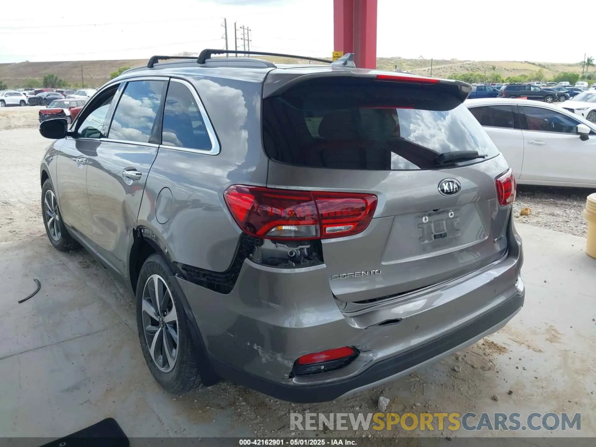 3 fotografías del automóvil dañado 5XYPH4A55KG505165 KIA SORENTO 2019