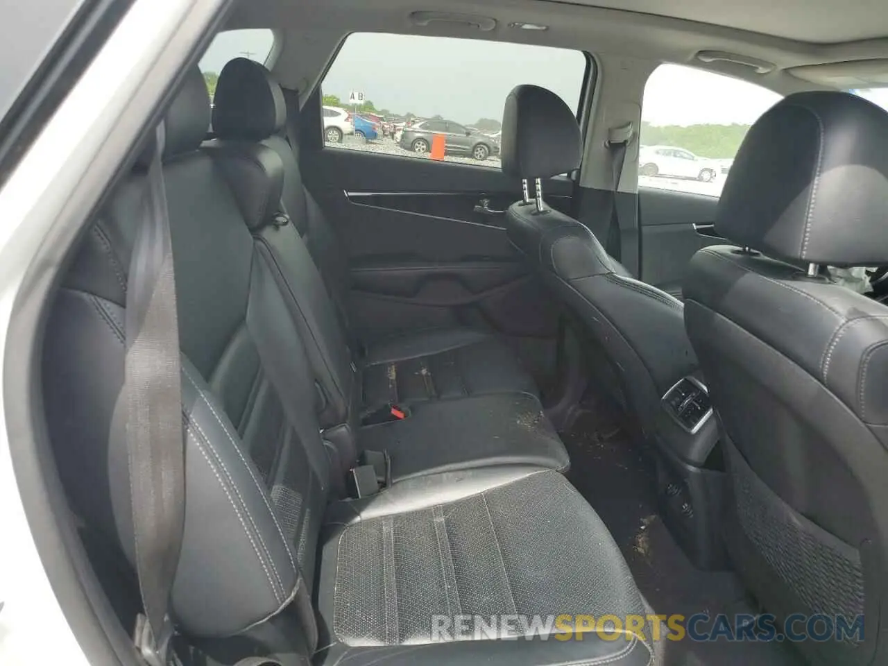 10 fotografías del automóvil dañado 5XYPH4A55KG590640 KIA SORENTO 2019