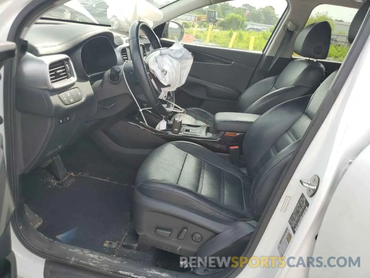 7 fotografías del automóvil dañado 5XYPH4A55KG590640 KIA SORENTO 2019