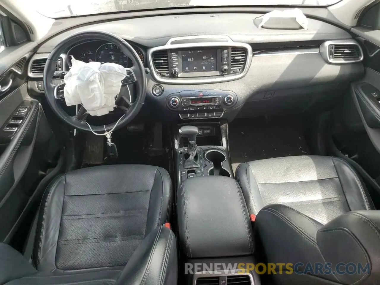 8 fotografías del automóvil dañado 5XYPH4A55KG590640 KIA SORENTO 2019