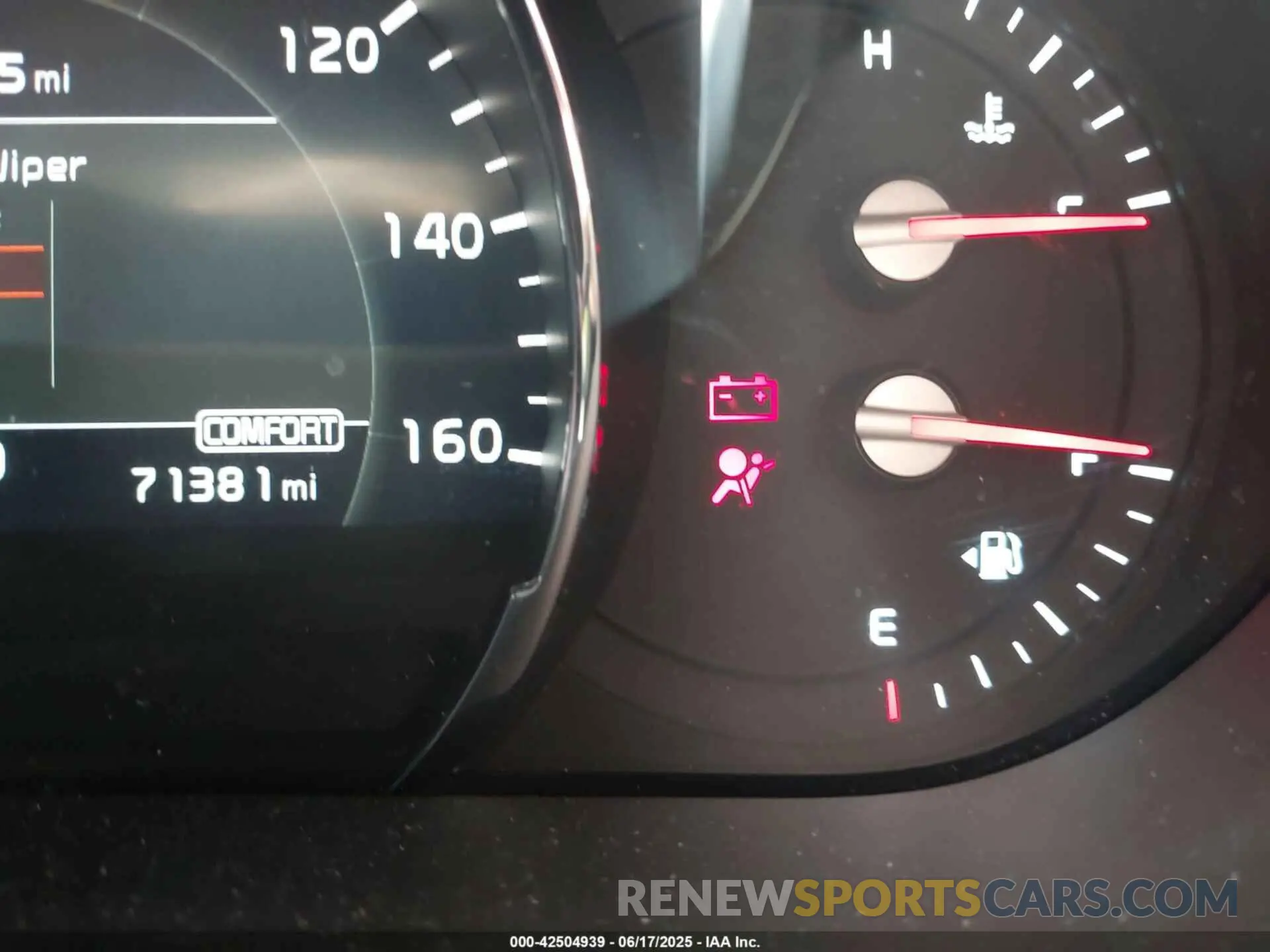 15 fotografías del automóvil dañado 5XYPH4A5XKG470607 KIA SORENTO 2019