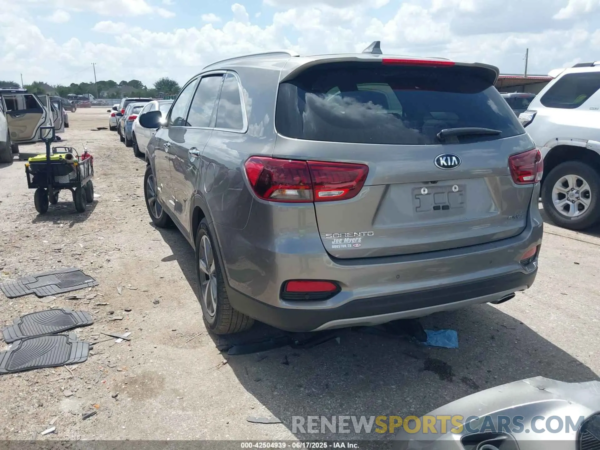 3 fotografías del automóvil dañado 5XYPH4A5XKG470607 KIA SORENTO 2019