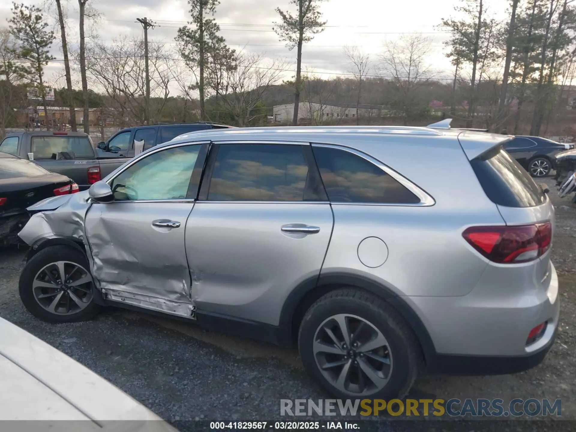 13 fotografías del automóvil dañado 5XYPH4A5XKG474169 KIA SORENTO 2019