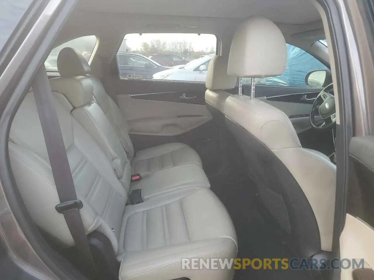 11 fotografías del automóvil dañado 5XYPHDA51KG509343 KIA SORENTO 2019