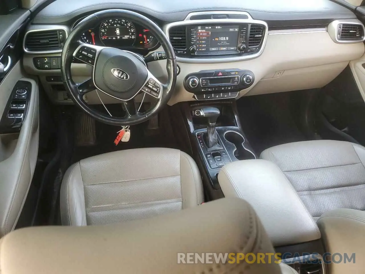 8 fotografías del automóvil dañado 5XYPHDA51KG509343 KIA SORENTO 2019