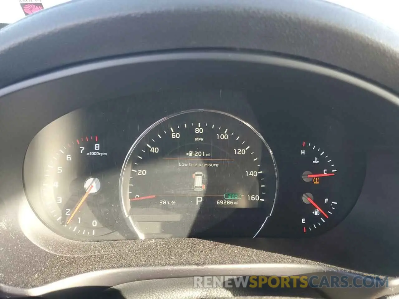 9 fotografías del automóvil dañado 5XYPHDA56KG479000 KIA SORENTO 2019