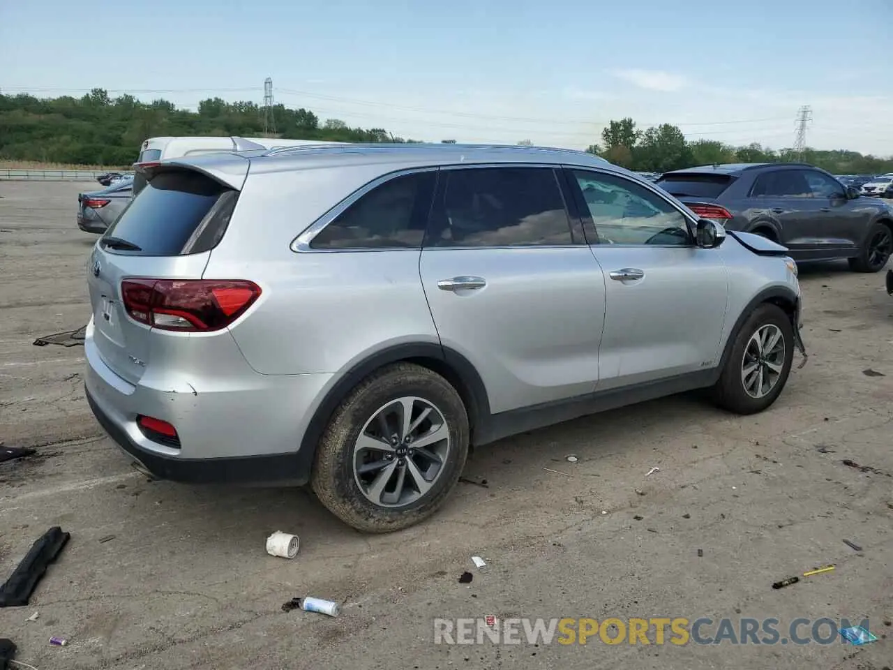 3 fotografías del automóvil dañado 5XYPHDA56KG528227 KIA SORENTO 2019