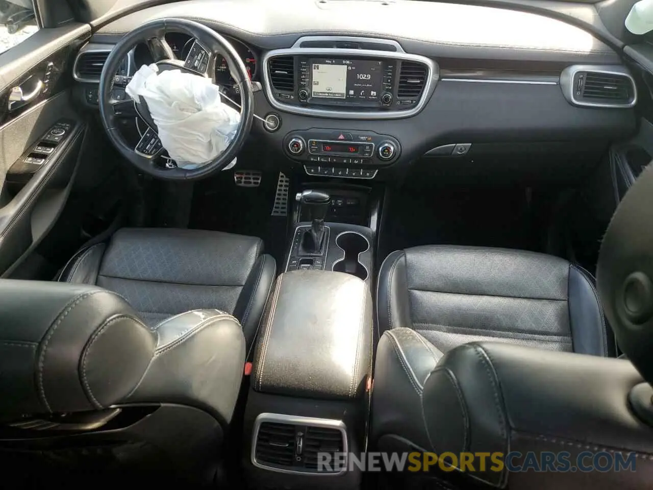 8 fotografías del automóvil dañado 5XYPK4A50KG447242 KIA SORENTO 2019