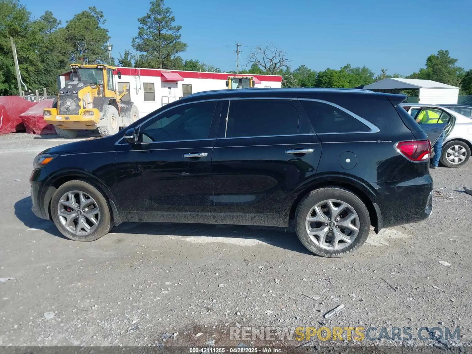15 fotografías del automóvil dañado 5XYPK4A51KG553747 KIA SORENTO 2019