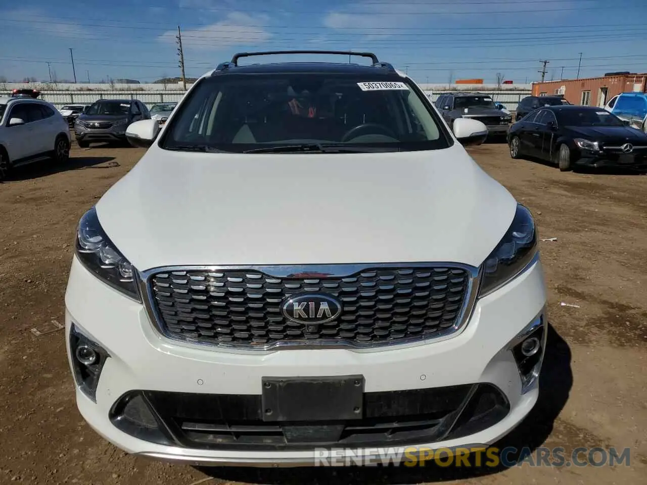 5 fotografías del automóvil dañado 5XYPK4A52KG460929 KIA SORENTO 2019