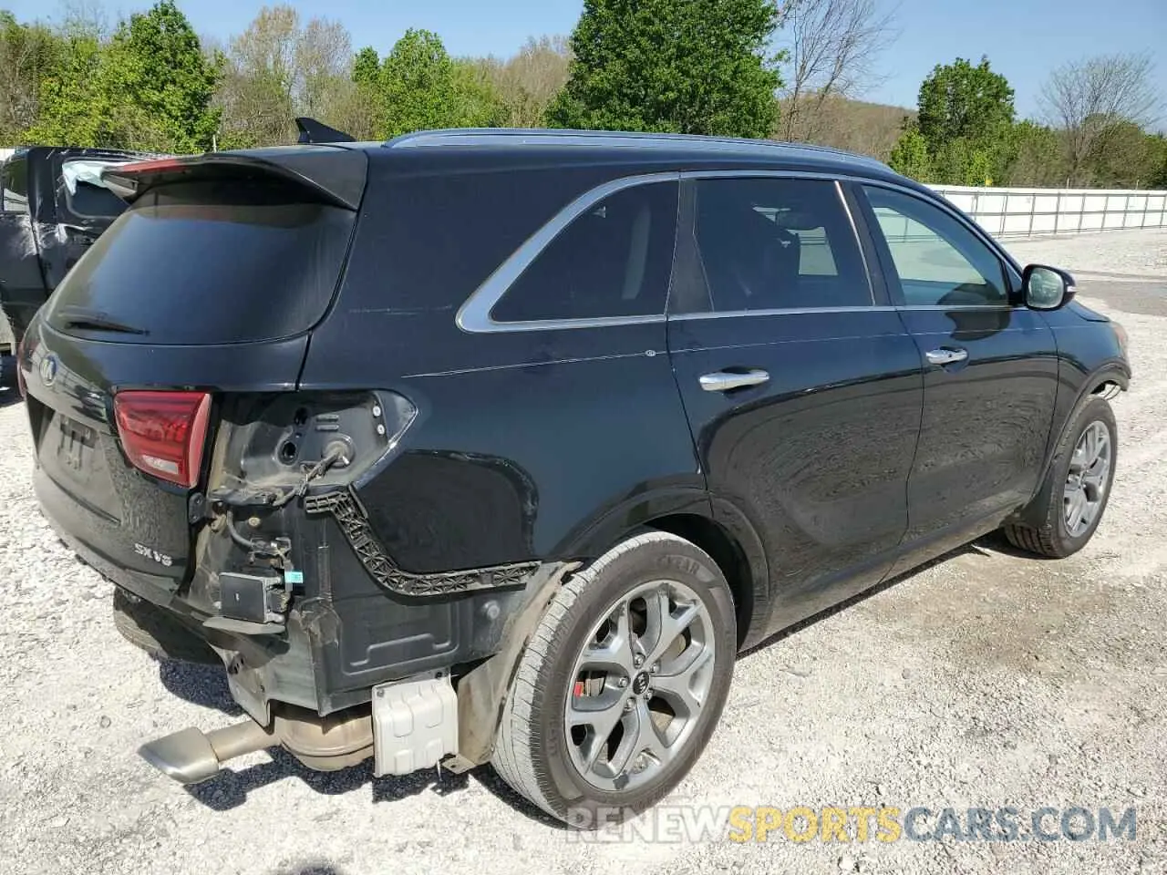 3 fotografías del automóvil dañado 5XYPK4A54KG504607 KIA SORENTO 2019