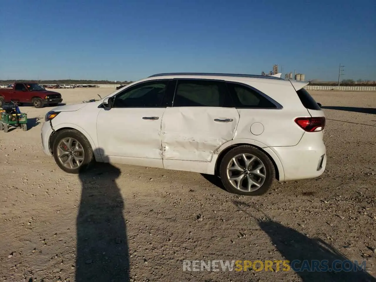 2 fotografías del automóvil dañado 5XYPK4A55KG434678 KIA SORENTO 2019