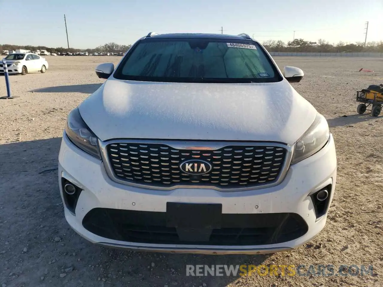 5 fotografías del automóvil dañado 5XYPK4A55KG434678 KIA SORENTO 2019
