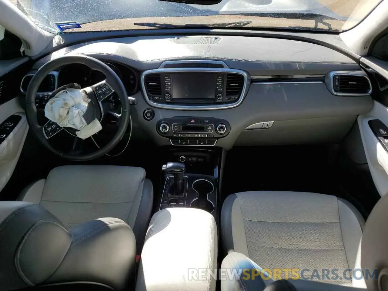 8 fotografías del automóvil dañado 5XYPK4A55KG448516 KIA SORENTO 2019