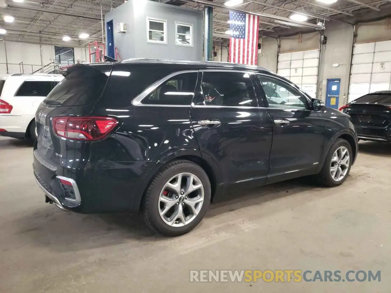 3 fotografías del automóvil dañado 5XYPKDA50KG467054 KIA SORENTO 2019