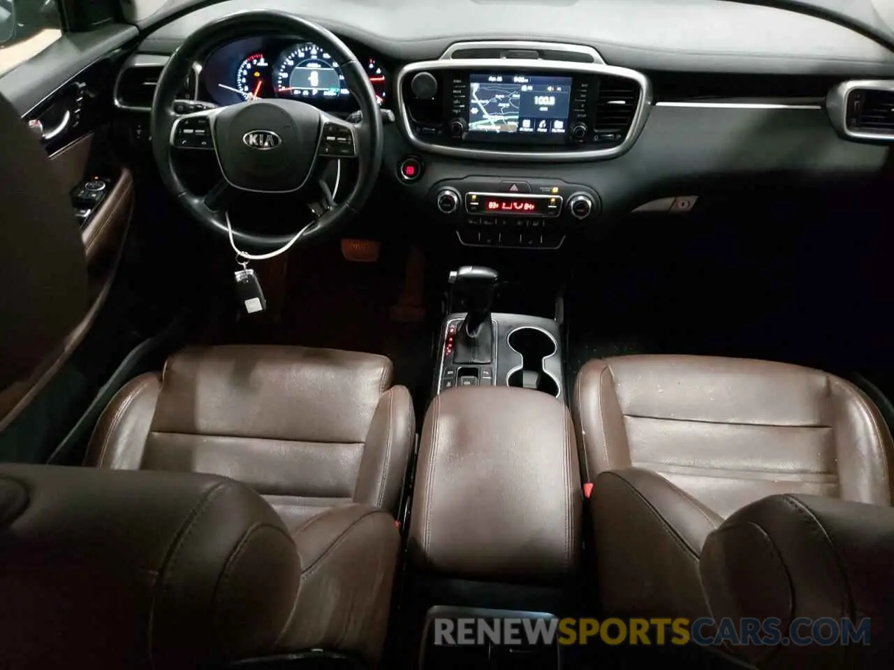 8 fotografías del automóvil dañado 5XYPKDA50KG467054 KIA SORENTO 2019