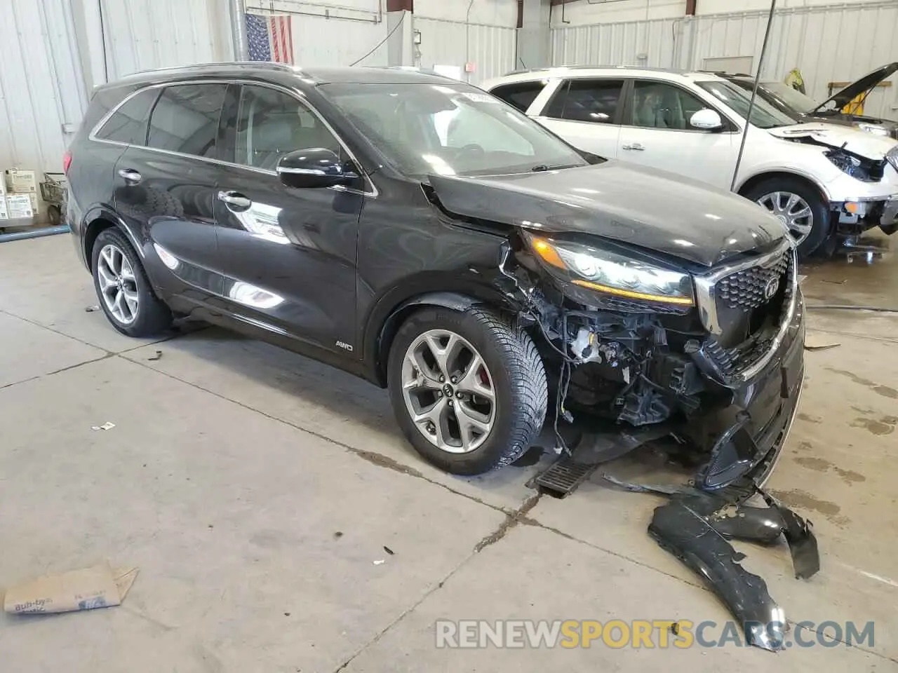 4 fotografías del automóvil dañado 5XYPKDA51KG500451 KIA SORENTO 2019