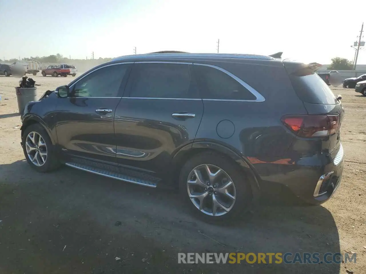 2 fotografías del automóvil dañado 5XYPKDA52KG454368 KIA SORENTO 2019