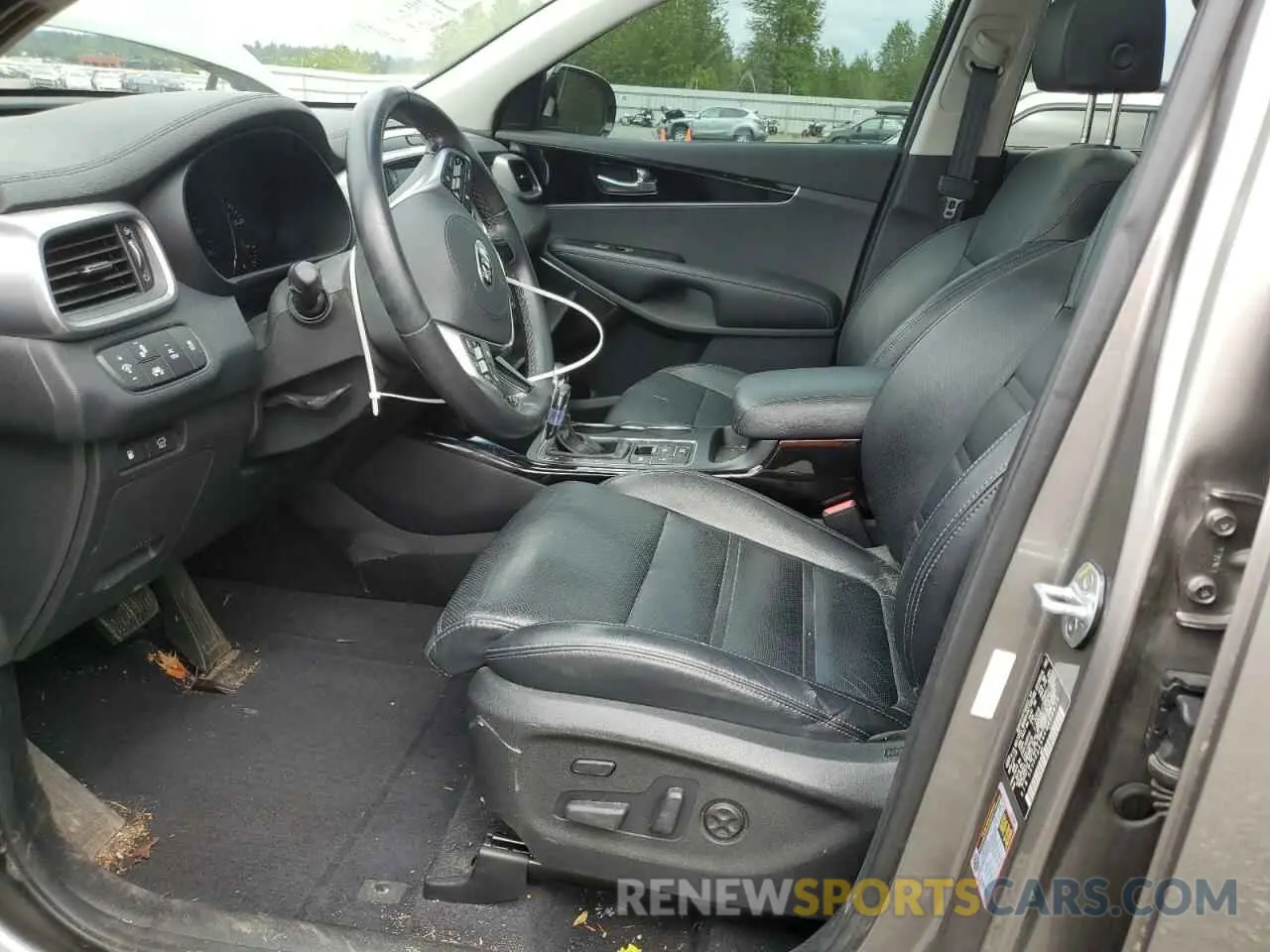 7 fotografías del automóvil dañado 5XYPKDA54KG459474 KIA SORENTO 2019