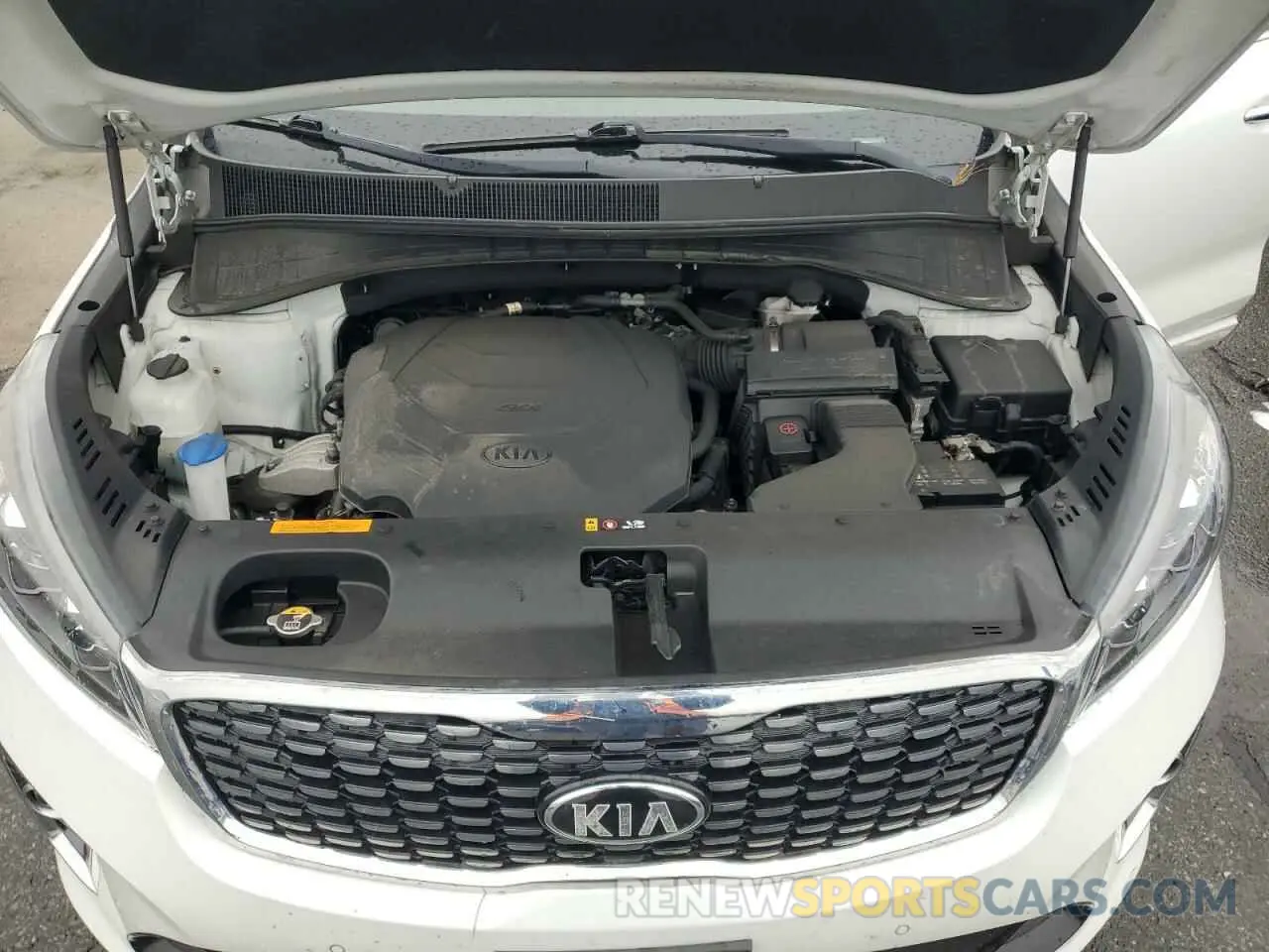 12 fotografías del automóvil dañado 5XYPKDA5XKG494410 KIA SORENTO 2019