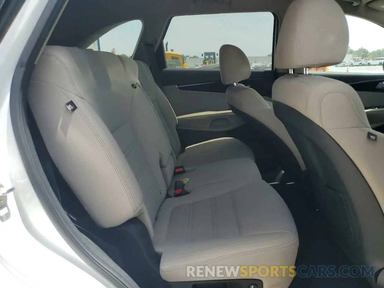 11 fotografías del automóvil dañado 5XYPG4A30LG642498 KIA SORENTO 2020