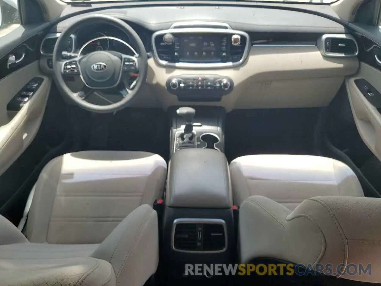 8 fotografías del automóvil dañado 5XYPG4A30LG642498 KIA SORENTO 2020