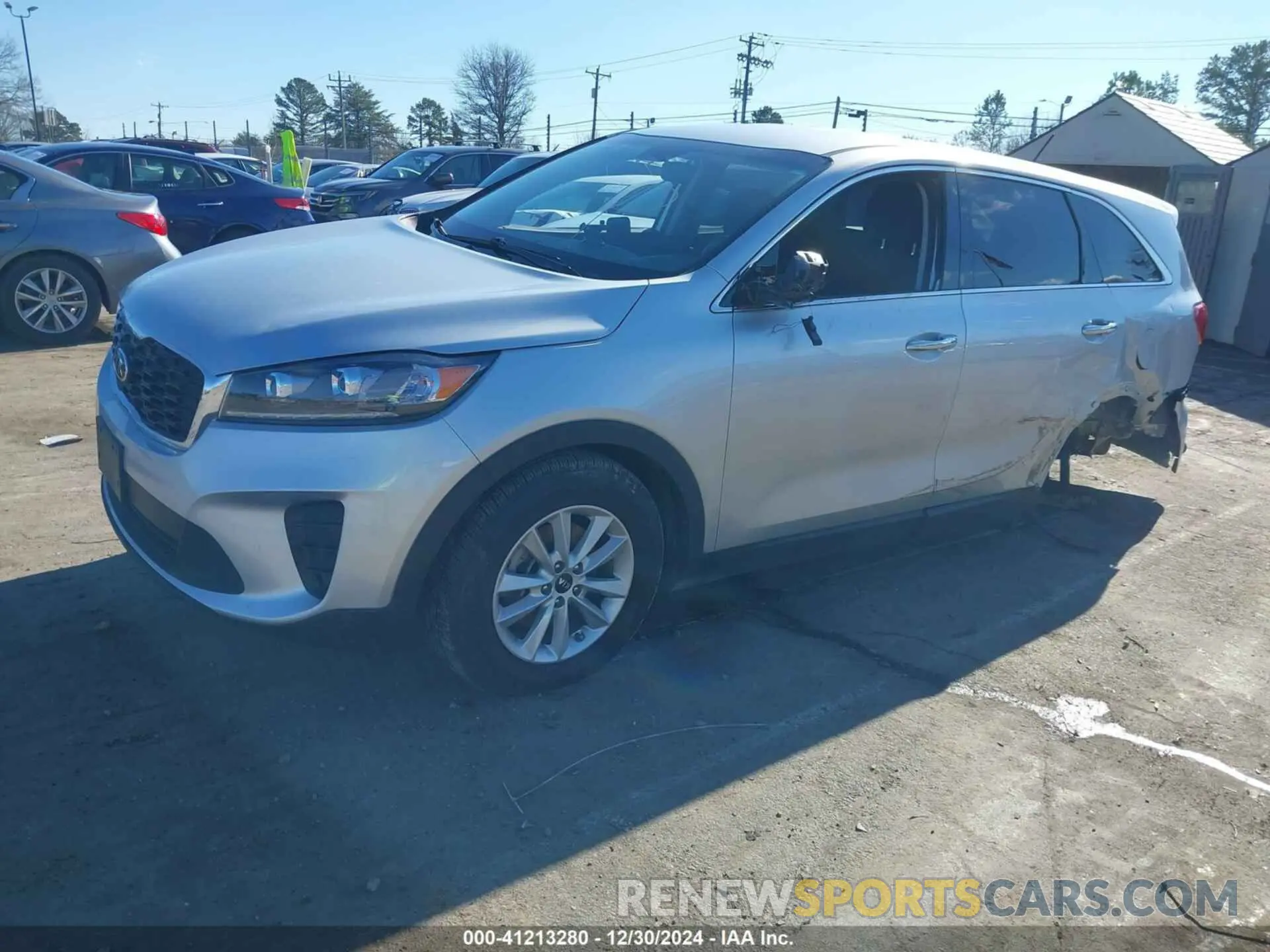 2 fotografías del automóvil dañado 5XYPG4A30LG656529 KIA SORENTO 2020