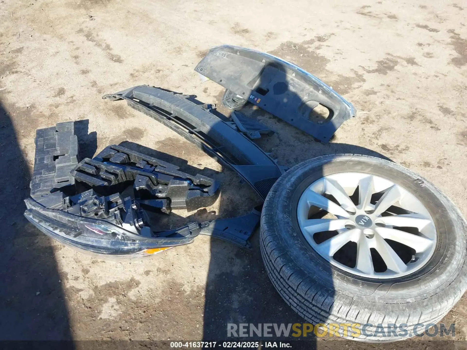12 fotografías del automóvil dañado 5XYPG4A30LG698215 KIA SORENTO 2020
