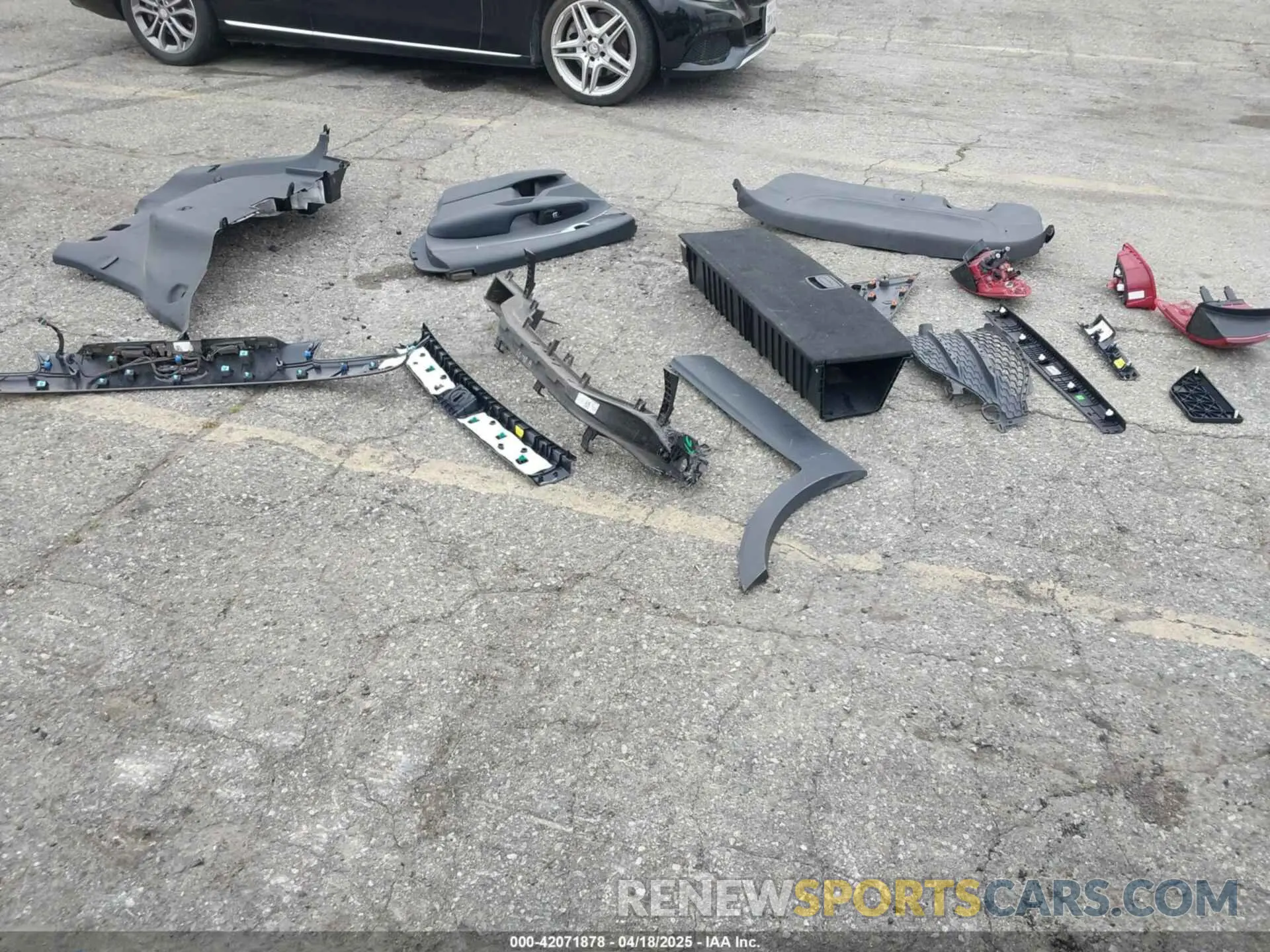 12 fotografías del automóvil dañado 5XYPG4A31LG642610 KIA SORENTO 2020