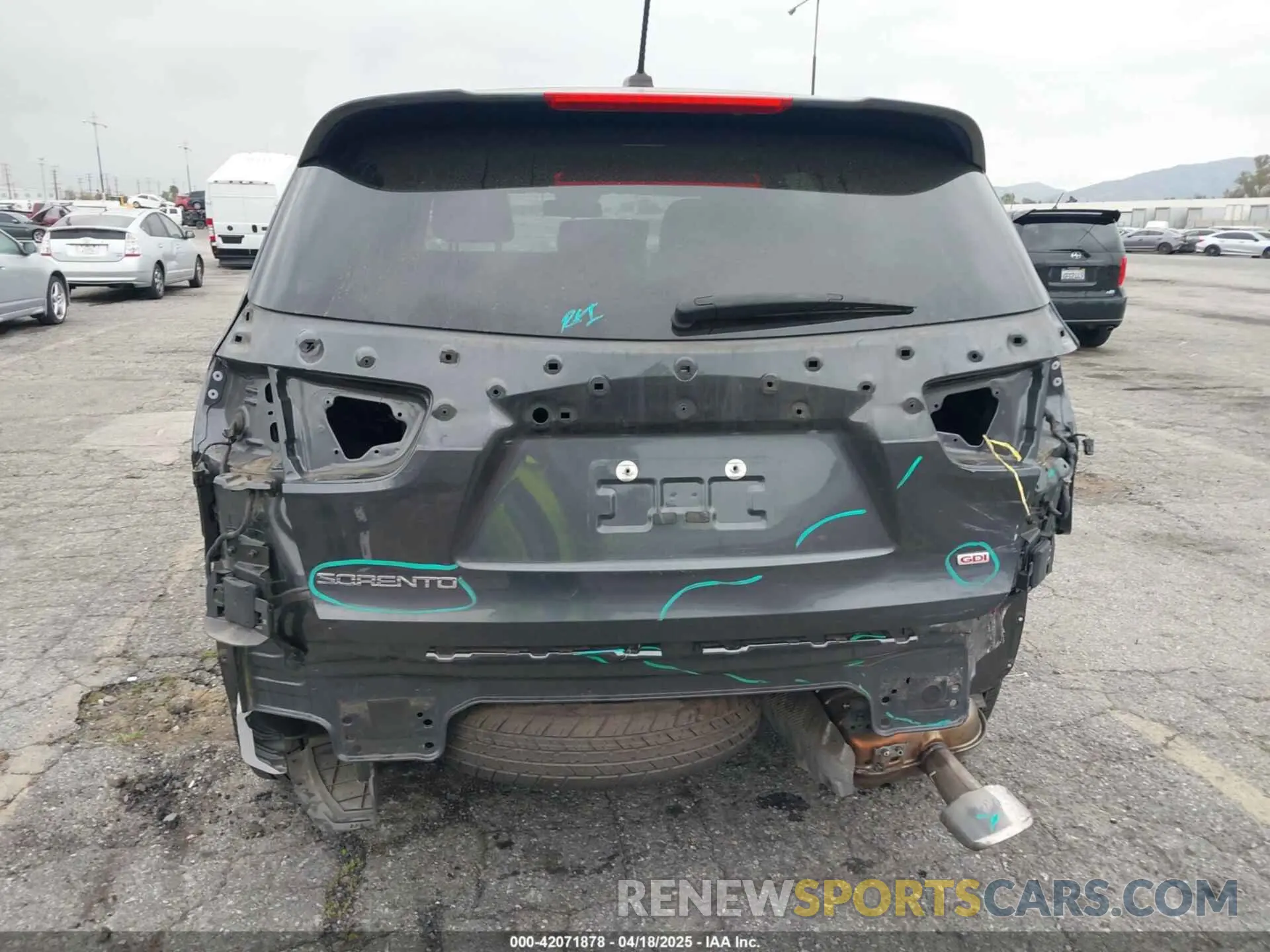 6 fotografías del automóvil dañado 5XYPG4A31LG642610 KIA SORENTO 2020