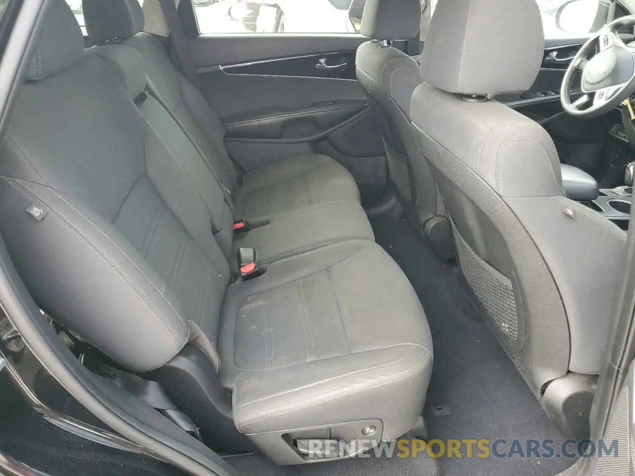 11 fotografías del automóvil dañado 5XYPG4A31LG643126 KIA SORENTO 2020