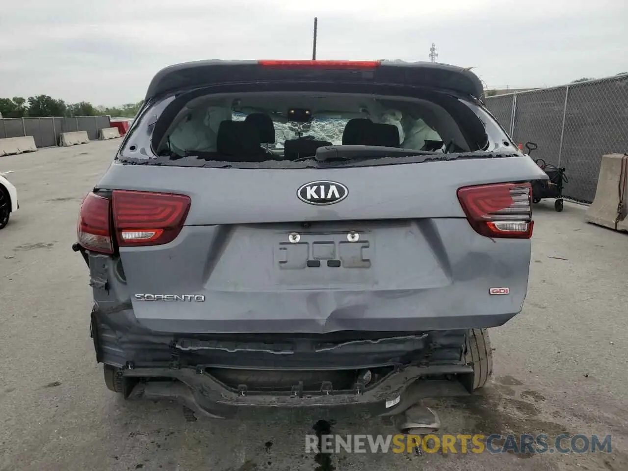 6 fotografías del automóvil dañado 5XYPG4A31LG676529 KIA SORENTO 2020