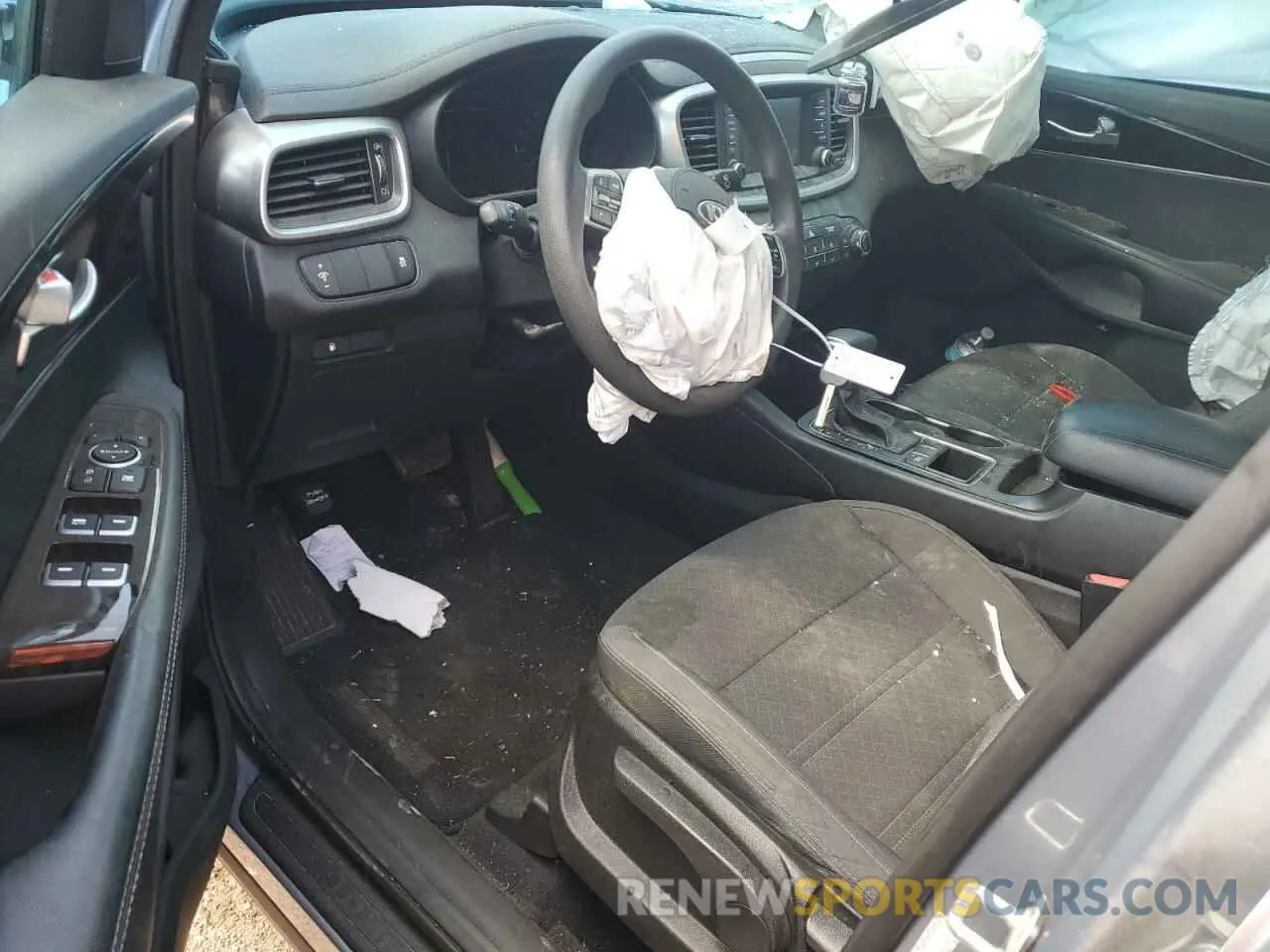 8 fotografías del automóvil dañado 5XYPG4A31LG676529 KIA SORENTO 2020