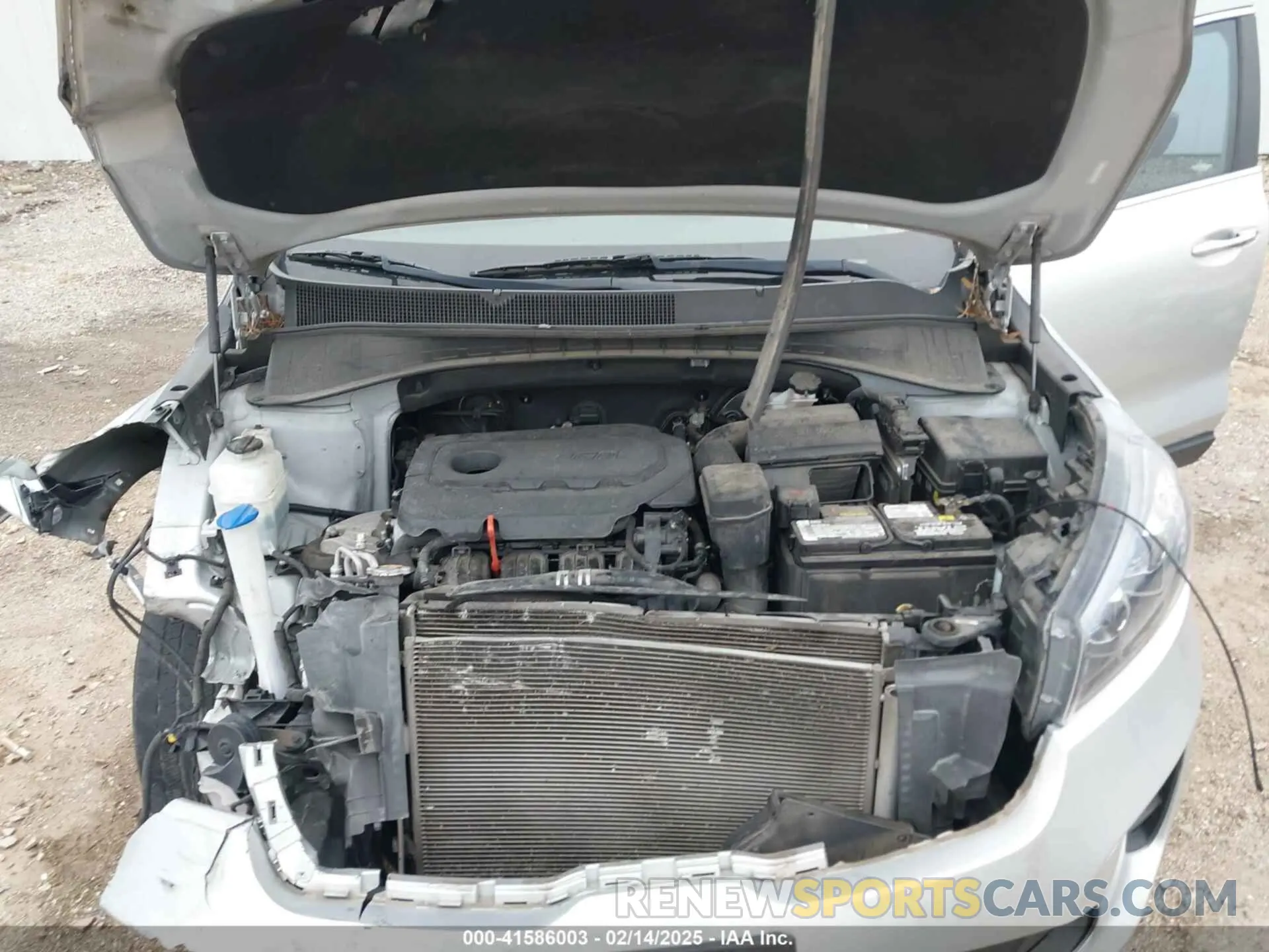 10 fotografías del automóvil dañado 5XYPG4A31LG698420 KIA SORENTO 2020
