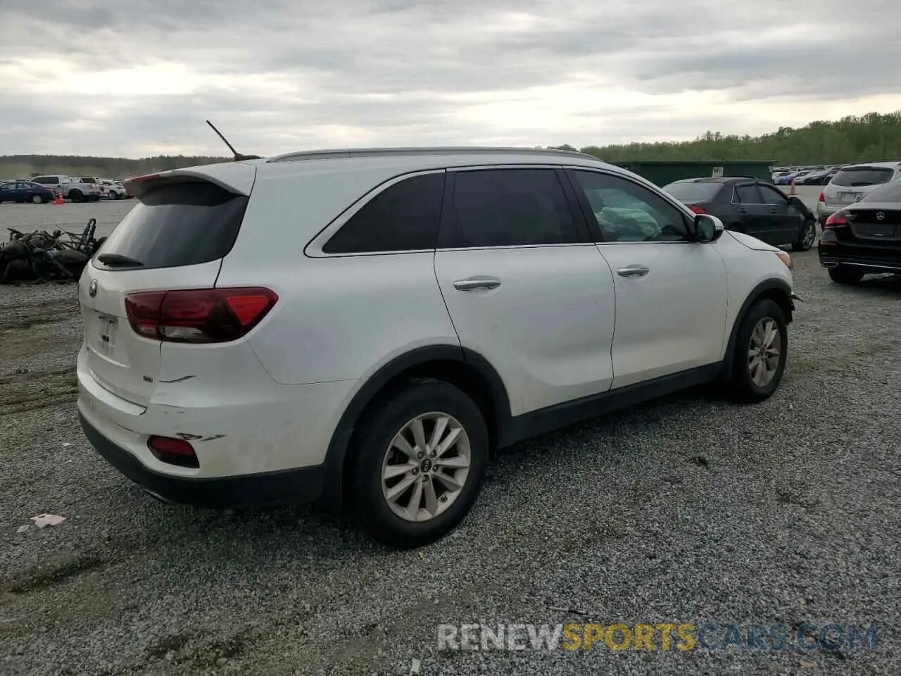 3 fotografías del automóvil dañado 5XYPG4A31LG698806 KIA SORENTO 2020
