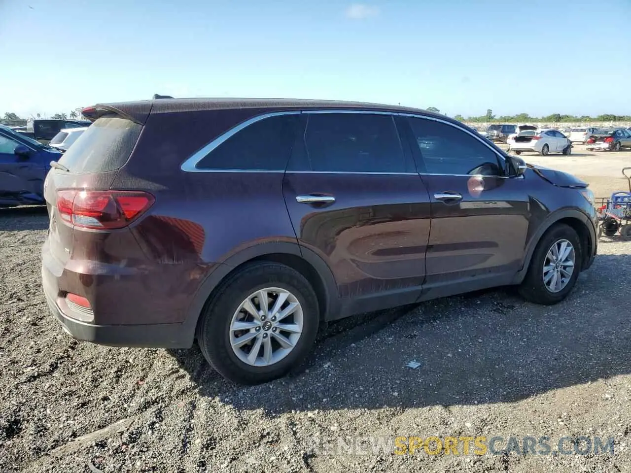 3 fotografías del automóvil dañado 5XYPG4A31LG698868 KIA SORENTO 2020