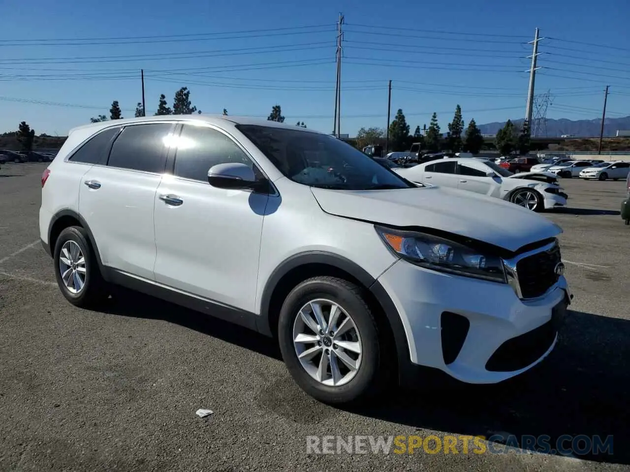 4 fotografías del automóvil dañado 5XYPG4A32LG654605 KIA SORENTO 2020