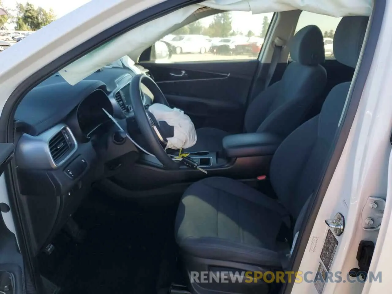 7 fotografías del automóvil dañado 5XYPG4A32LG654605 KIA SORENTO 2020