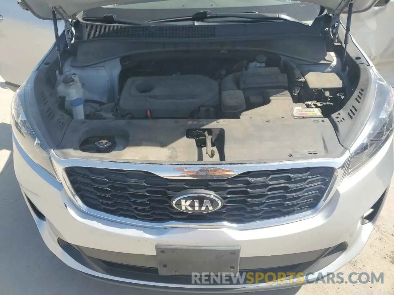 12 fotografías del automóvil dañado 5XYPG4A33LG633231 KIA SORENTO 2020