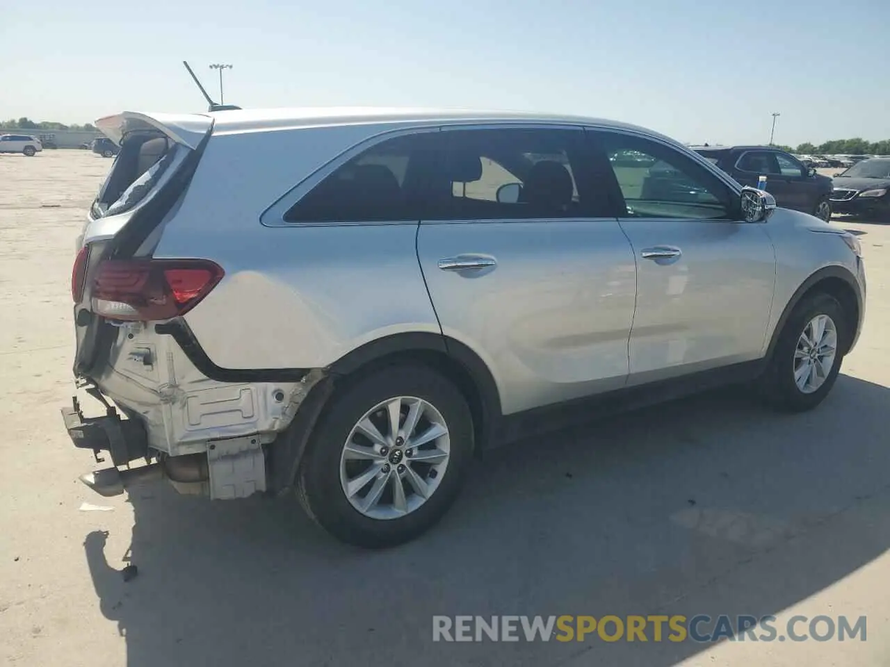 3 fotografías del automóvil dañado 5XYPG4A33LG633231 KIA SORENTO 2020