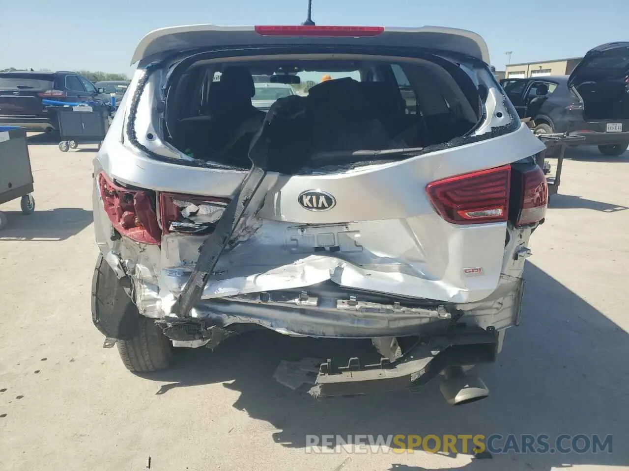 6 fotografías del automóvil dañado 5XYPG4A33LG633231 KIA SORENTO 2020